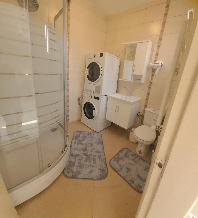 Daire Family Apt For 7 People, 10 Min Walk To Taksim Square İstanbul