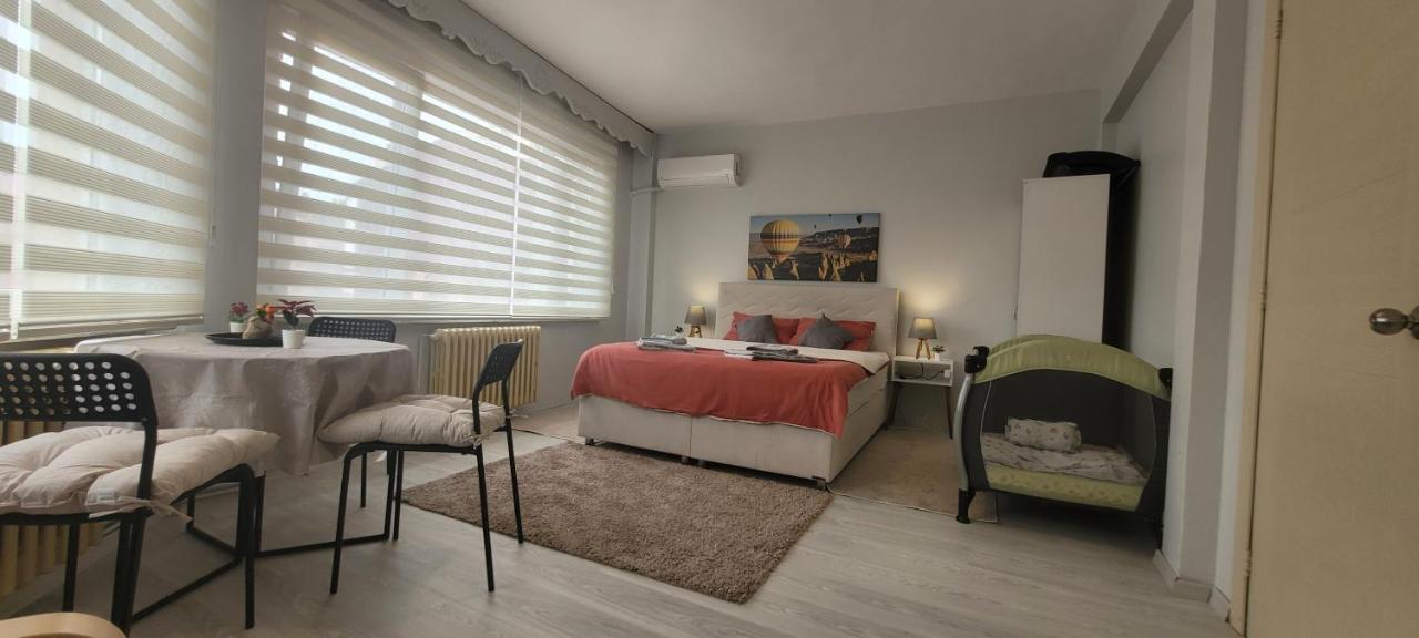 Daire Family Apt For 7 People, 10 Min Walk To Taksim Square