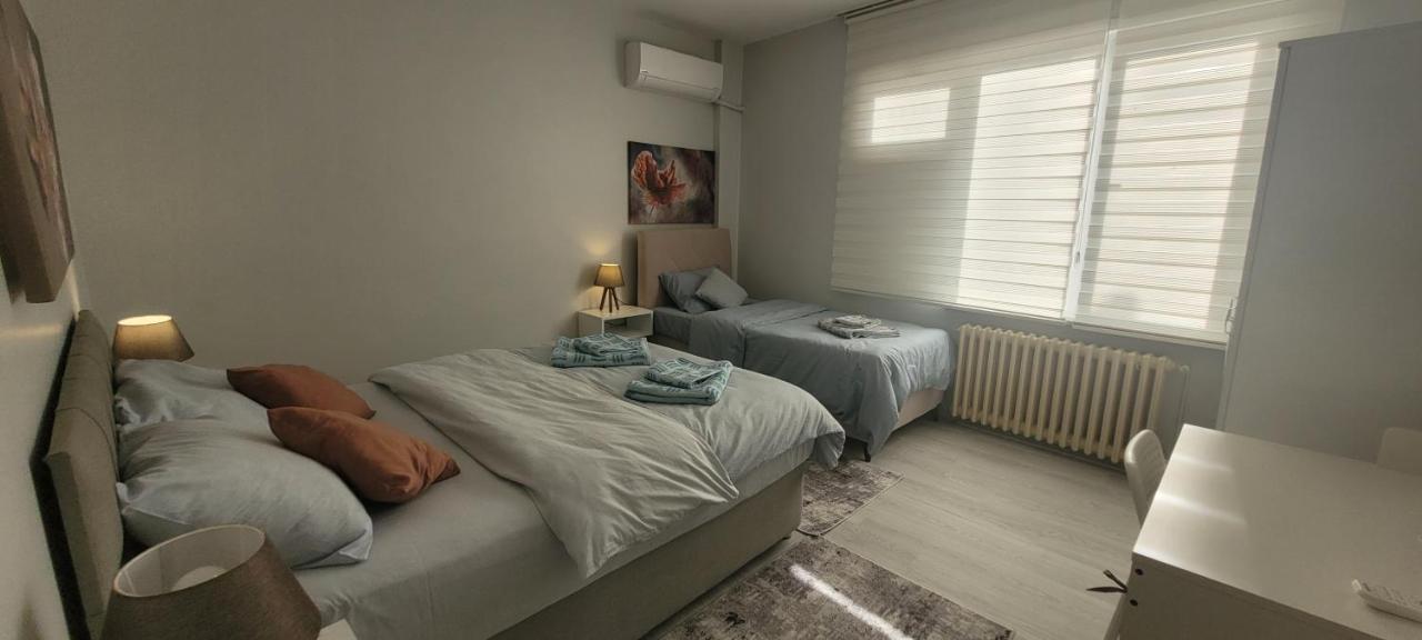 Family Apt For 7 People, 10 Min Walk To Taksim Square Daire İstanbul